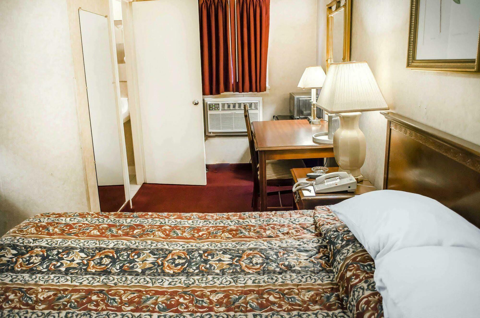 Rodeway Inn Dillsburg Ngoại thất bức ảnh